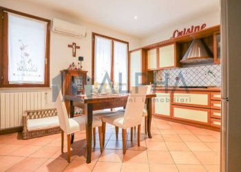 Cucina - Casa indipendente piazzale Roberto Ruffilli, Roncofreddo - foto 6