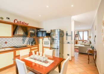 Cucina - Casa indipendente piazzale Roberto Ruffilli, Roncofreddo - foto 7