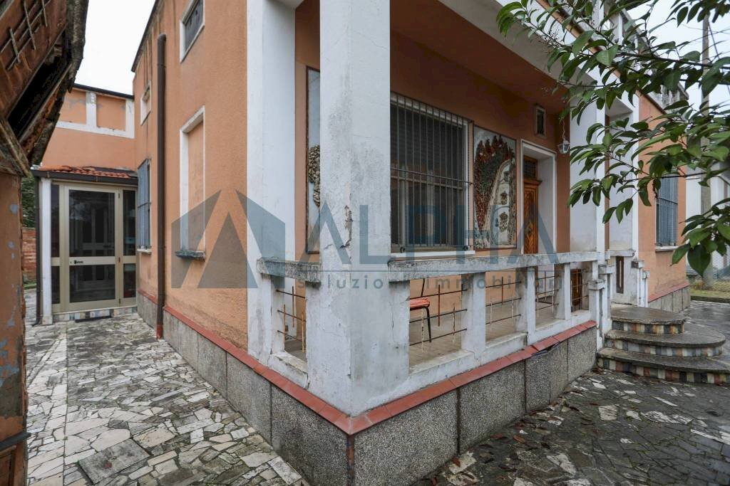 Facciata - Villa via Marano, Forlì - foto 3