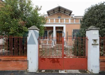 Facciata - Villa via Marano, Forlì - foto 4