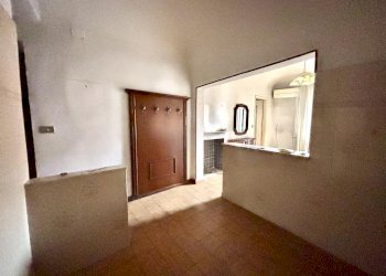 Two-room apartment Alessandria - photo 4