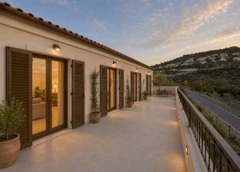 ESTERNO 1 - Independent house VIA CASTELLARI 3, Pietra Ligure - photo 8