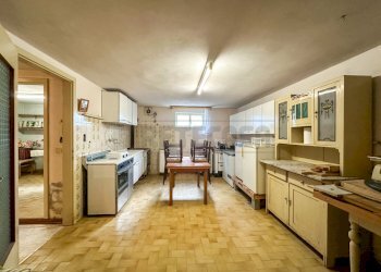CUCINA SEMINTERRATO - Villa VIA BATTISTI 40, Chiopris-Viscone - foto 19