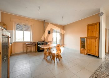 D9347082-58E2-49B6-B3A3-1F284B0F3152.jpeg - Casale Staffolo - foto 21