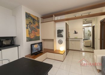 2.4 soggiorno.jpg - Four-room apartment VIALE VILLA GAVOTTI  43, Genova (neighborhood Sestri Ponente) - photo 8