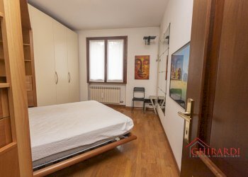 4.0 camera matrimoniale..jpg - Four-room apartment VIALE VILLA GAVOTTI  43, Genova (neighborhood Sestri Ponente) - photo 13