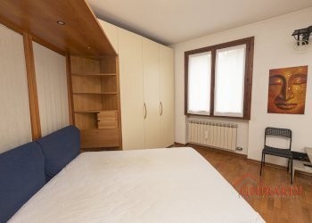 4.1 camera matrimoniale.jpg - Four-room apartment VIALE VILLA GAVOTTI  43, Genova (neighborhood Sestri Ponente) - photo 14