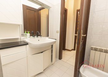 5.2 bagno.jpg - Four-room apartment VIALE VILLA GAVOTTI  43, Genova (neighborhood Sestri Ponente) - photo 18