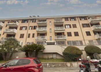9.1 edificio.jpg - Four-room apartment VIALE VILLA GAVOTTI  43, Genova (neighborhood Sestri Ponente) - photo 25