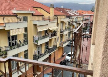 viale otto marzo 017.JPG - Trilocale via patrioti, Albenga - foto 4