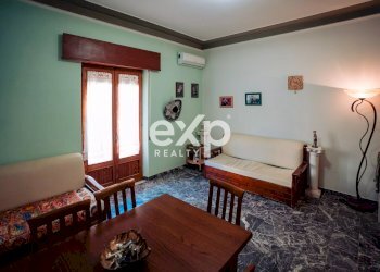 Three-room apartment Via Reggio Campi II tronco Traversa Plutino, Reggio di Calabria - photo 2