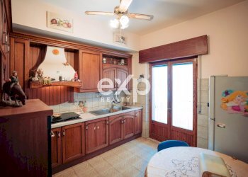 Three-room apartment Via Reggio Campi II tronco Traversa Plutino, Reggio di Calabria - photo 5