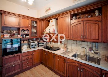 Three-room apartment Via Reggio Campi II tronco Traversa Plutino, Reggio di Calabria - photo 8