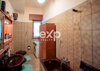 Three-room apartment Via Reggio Campi II tronco Traversa Plutino, Reggio di Calabria - photo 13