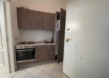 One-room apartment Via Ruffini, Ventimiglia - photo 7