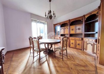 Three-room apartment Via matteotti, Lanzo Torinese - photo 2