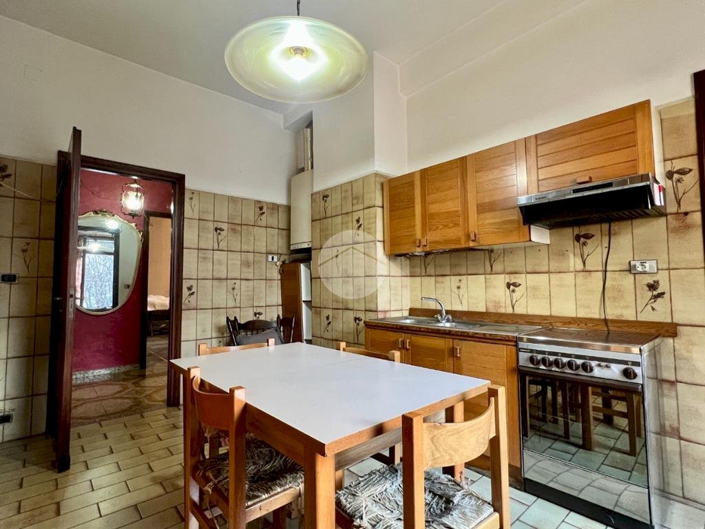 Quadrilocale Viale Emilio Buridani, Venaria Reale - foto 1