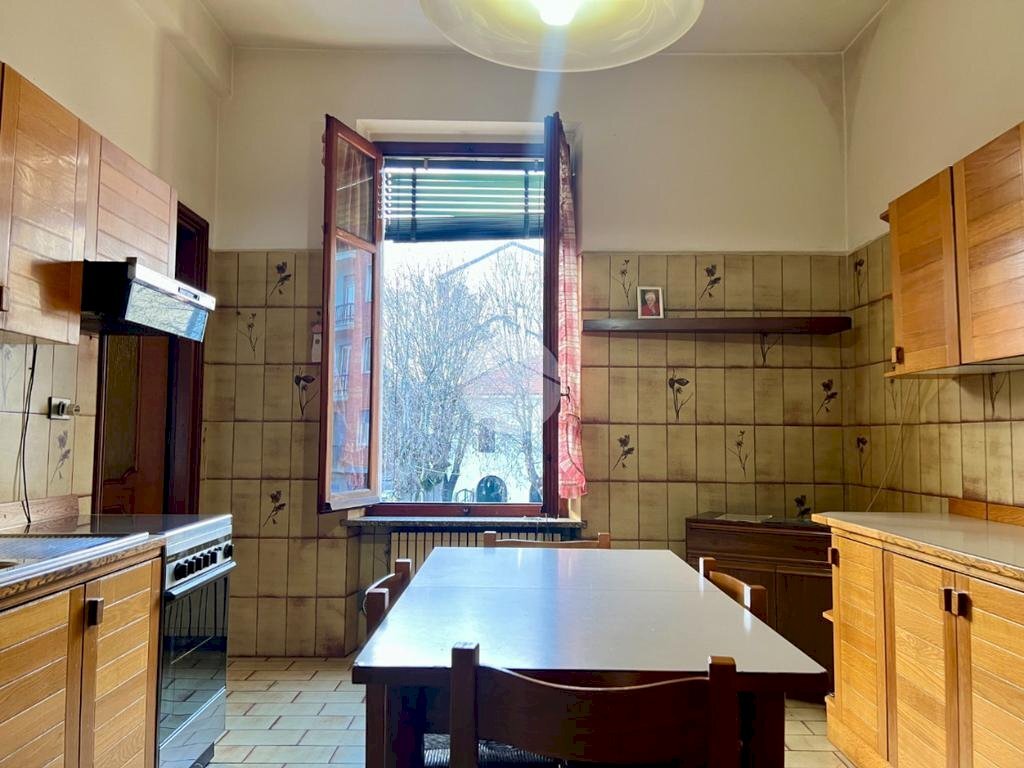 Quadrilocale Viale Emilio Buridani, Venaria Reale - foto 3