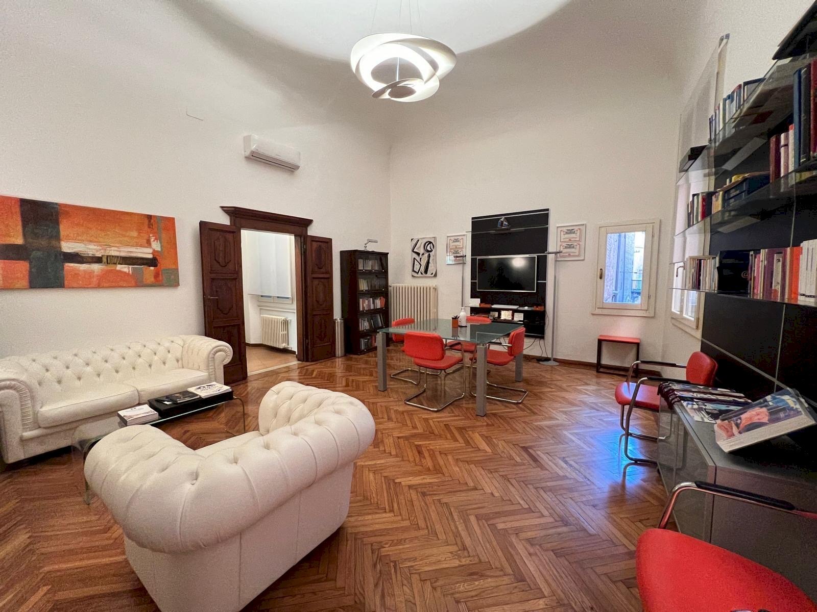 Commercial Premises Bologna (neighborhood Castiglione) - photo 1