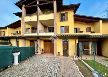 Trilocale Via M. D'Antona, Fabbrico - foto 1