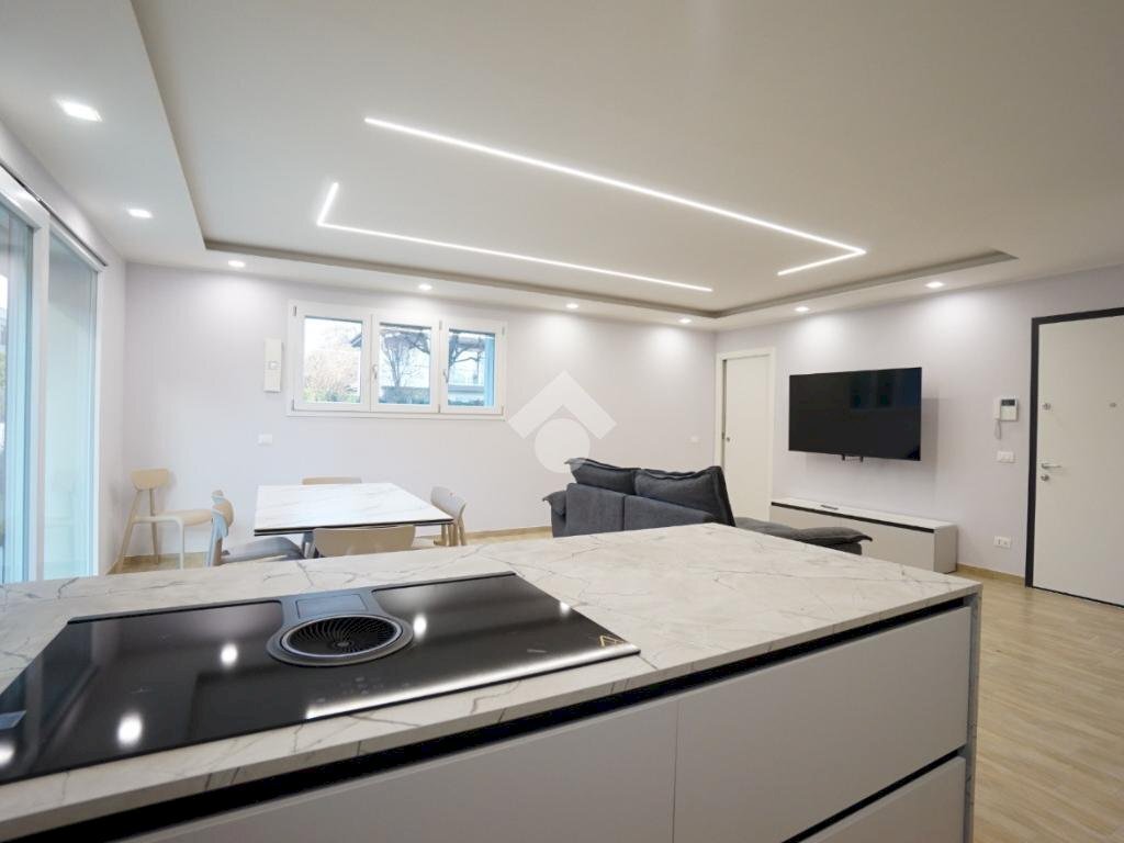 Three-room apartment Via Fratelli Cervi, Castelnuovo Rangone - photo 2