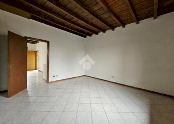 Three-room apartment Via Cassolnovo, Abbiategrasso - photo 5