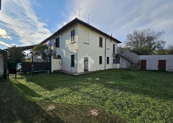 Three-room apartment Via Cassolnovo, Abbiategrasso - photo 23
