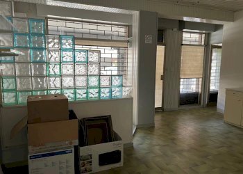 Shop Negozio/ufficio via Isabella Andreini, Bologna (neighborhood San Donato) - photo 3