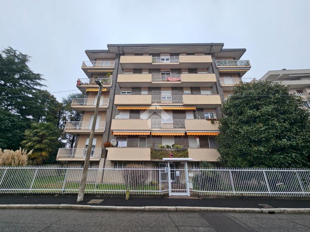 Three-room apartment Via Filippo Turati, Corbetta - photo 1