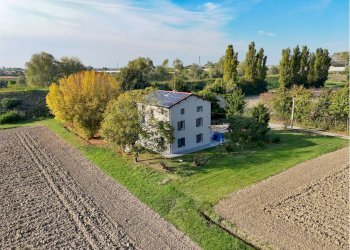 Casa indipendente Modena (zona Circoscrizione 1) - foto 45