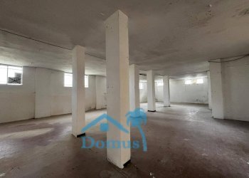 Foto 1 - Locale Commerciale Via Agnelli
 
3, Pinerolo - foto 1