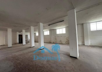 Foto 3 - Locale Commerciale Via Agnelli
 
3, Pinerolo - foto 3