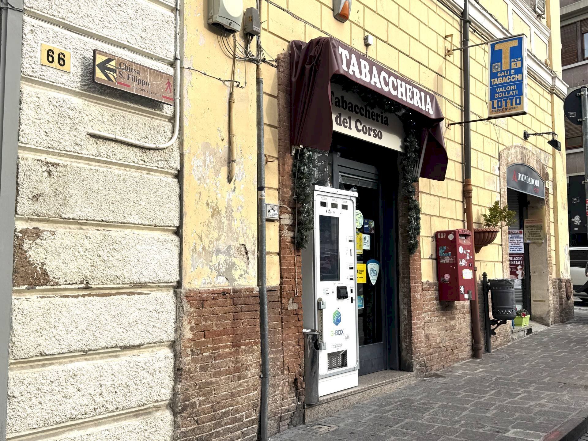 Foto 2 - Locale Commerciale CORSO DELLA REPUBBLICA, Fabriano - foto 2