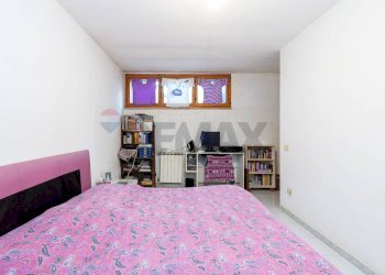 Camera / camera da letto - Villa Bifamiliare Via Della Verbena
 
17, Roma - foto 17