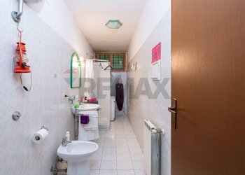 Bagno - Villa Bifamiliare Via Della Verbena
 
17, Roma - foto 19