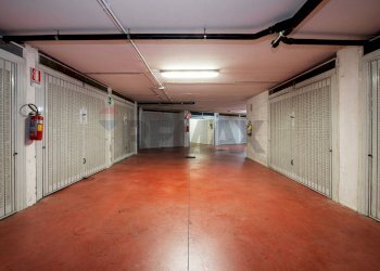 Parcheggio - Box via francesca bertini
 
43, Roma - foto 9