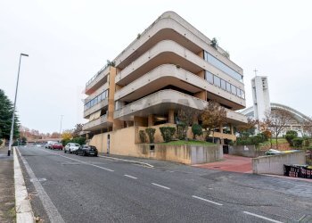 Edificio all\'aperto - Box via francesca bertini
 
43, Roma - foto 12