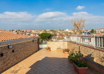 Terrazza - Attico Via Brigadiere Salvatore Di Stefano
 
6/A, Catania - foto 2