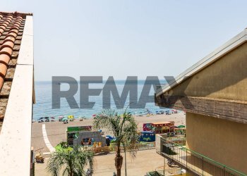 Vista dell\'acqua - Attic Via Spiaggia
 
119, Mascali - photo 31