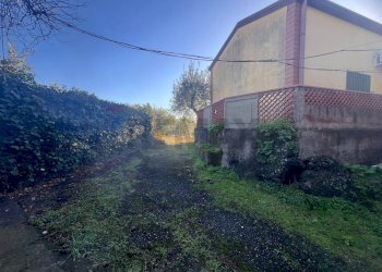 Casa all\'aperto - Casa indipendente Via Roma
 
199, San Pietro Clarenza - foto 2