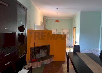 Soggiorno - Casa indipendente Via Roma
 
199, San Pietro Clarenza - foto 8