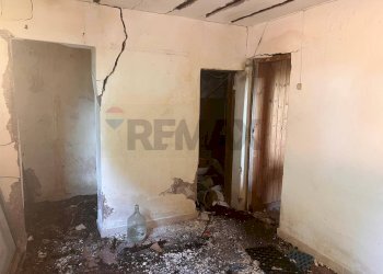 Stanza vuota - Casa indipendente Via Roma
 
199, San Pietro Clarenza - foto 17