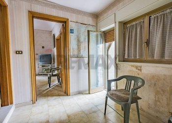 Hall / corridoio - Casa indipendente Via Gemma
 
41, Biancavilla - foto 39