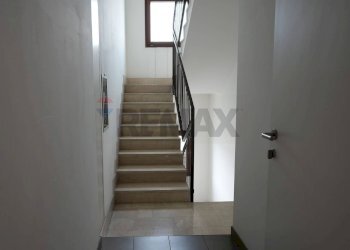 Scale - Bilocale Via Emilio Treves
 
3, Milano - foto 13