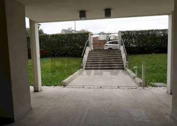 Terrazza - Bilocale Via Emilio Treves
 
3, Milano - foto 16