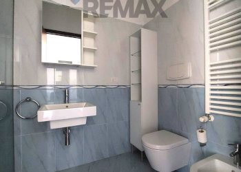 Bagno - Bilocale Via Emilio Treves
 
3, Milano - foto 9