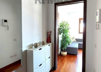Hall / corridoio - Bilocale Via Emilio Treves
 
3, Milano - foto 15
