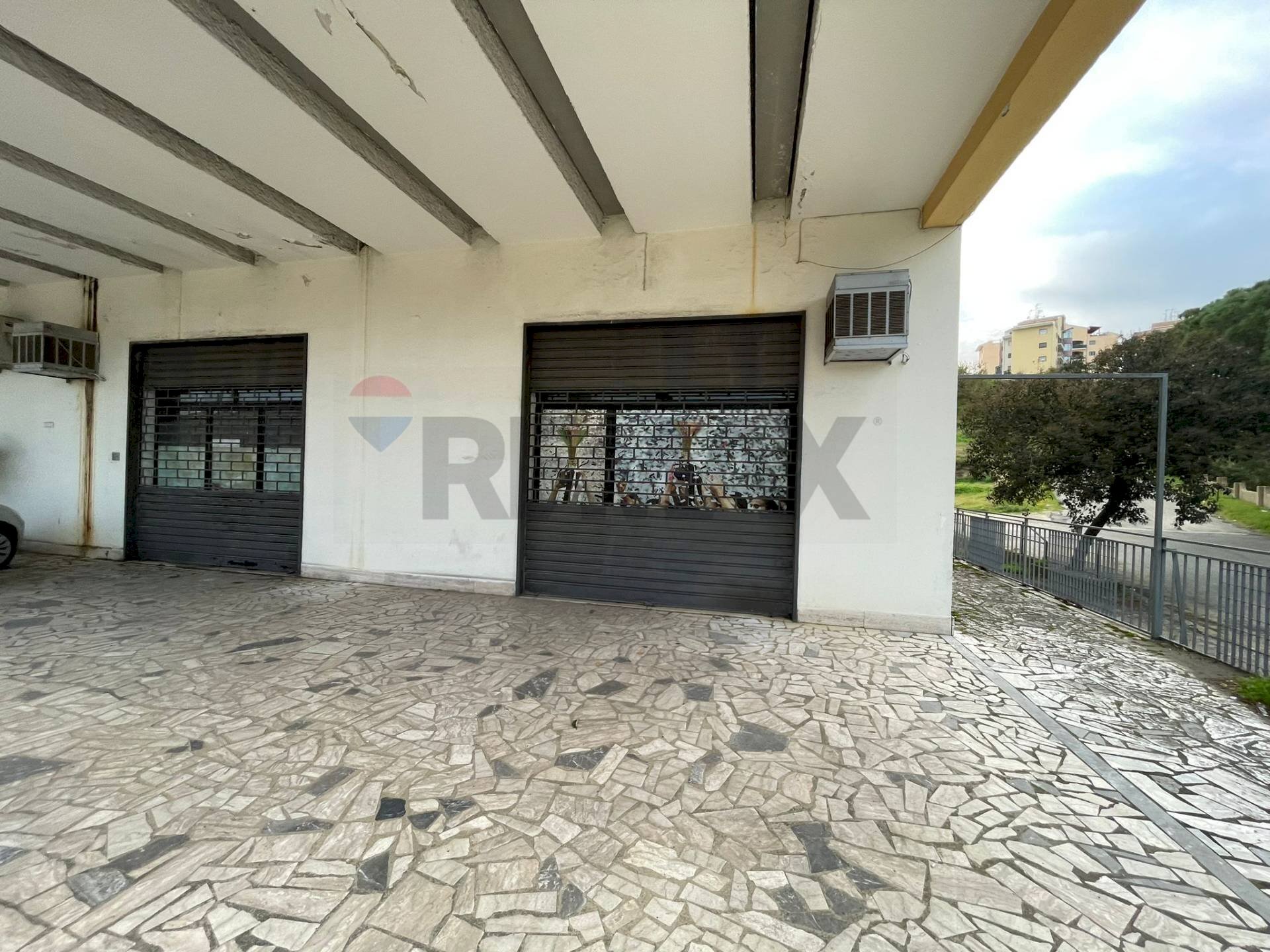 Terrazza - Commercial Premises CONTRADA RALLA VIA NAZIONALE
 
SNC, Corigliano-Rossano - photo 2