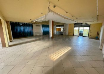 Terrazza - Locale Commerciale C/DA RALLA via nazionale, Corigliano-Rossano - foto 3