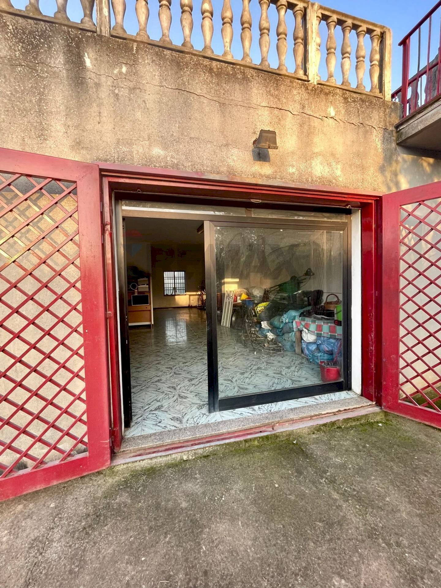 Edificio all\'aperto - Locale Commerciale C/DA COLUCCI
106, San Giorgio Albanese - foto 3